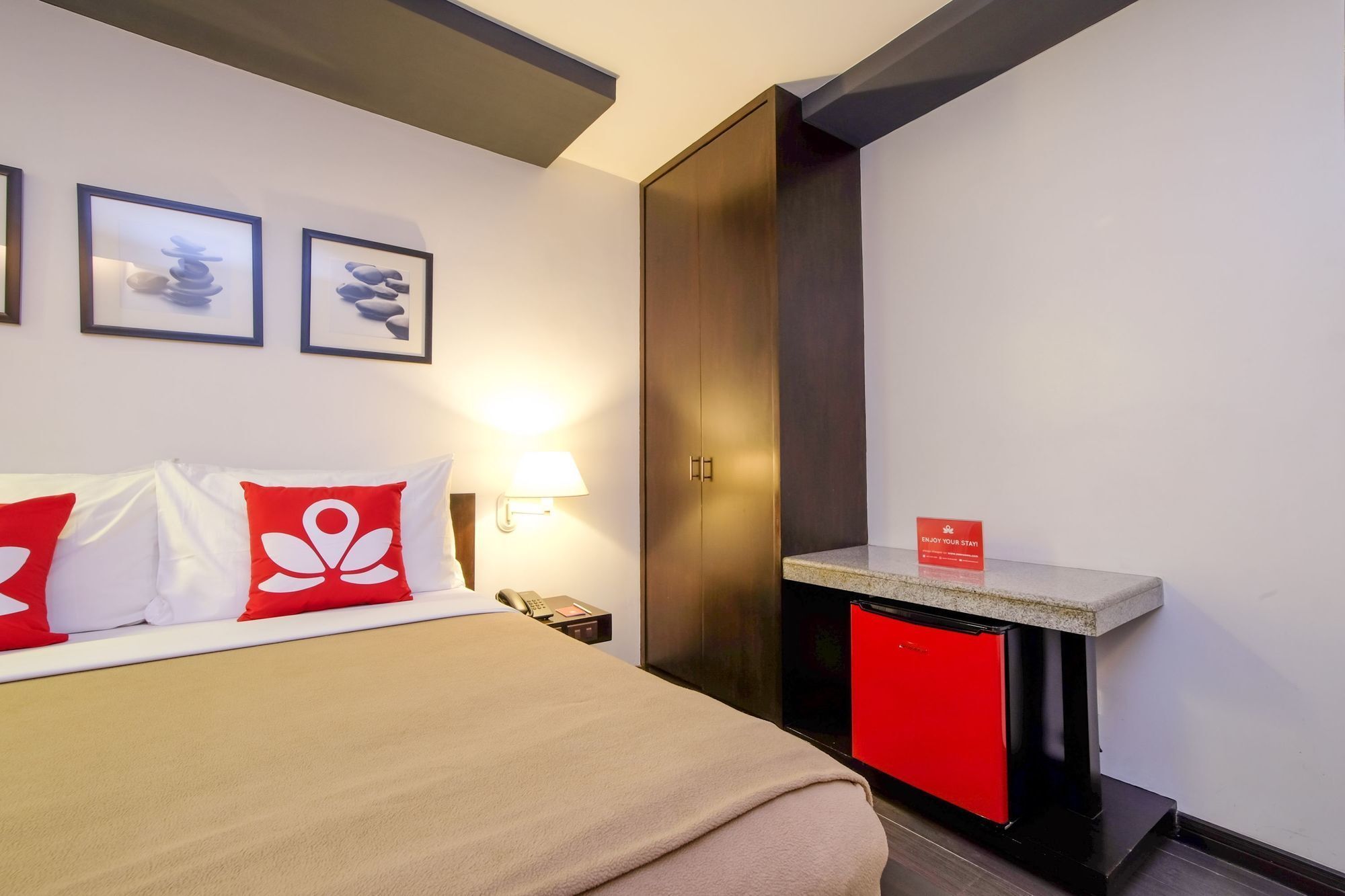 Zen Rooms Durban Poblacion Makati Makati City Exterior foto